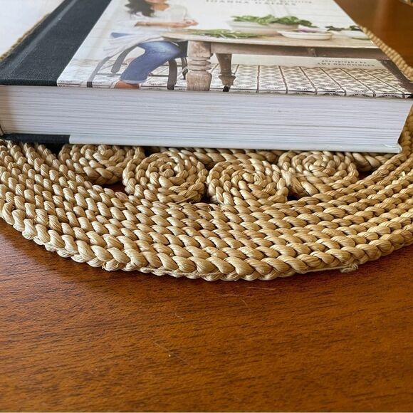 Magnolia Table Cookbook by Joanna Gaines Hardback - Picture 2 of 6